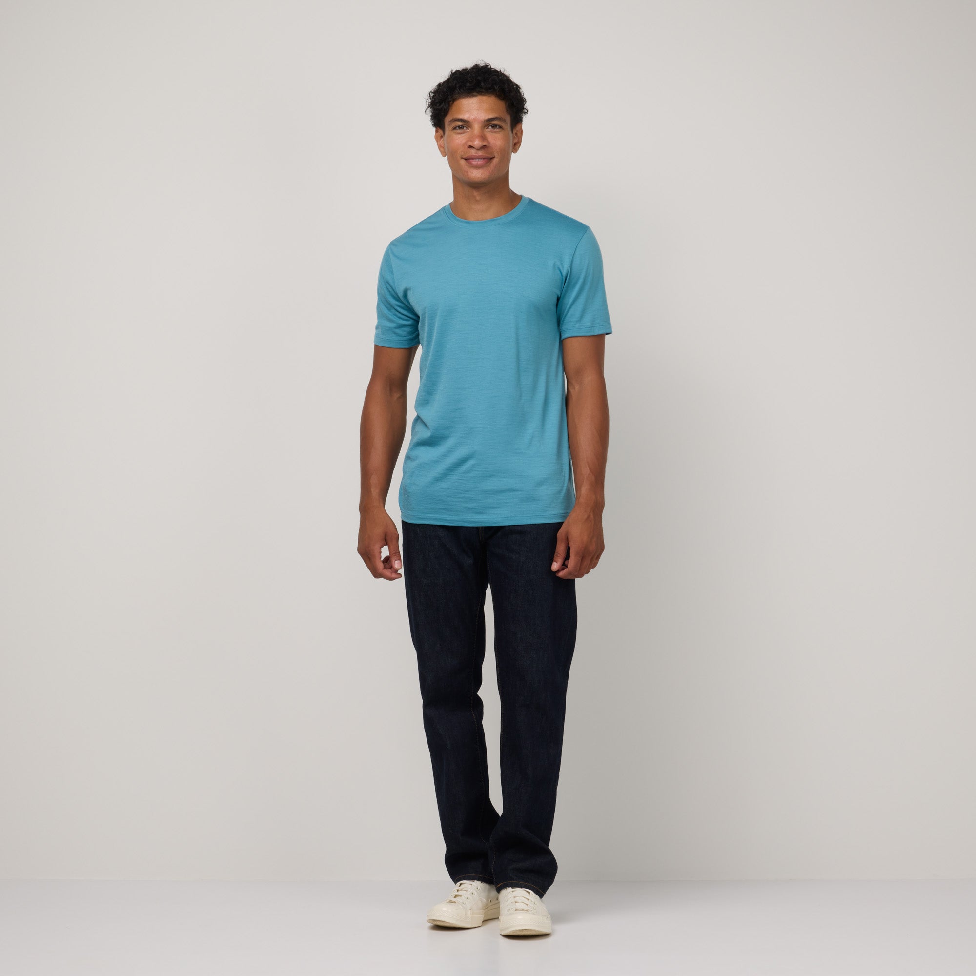 model-spec:Nico is 180cm, and wears size M