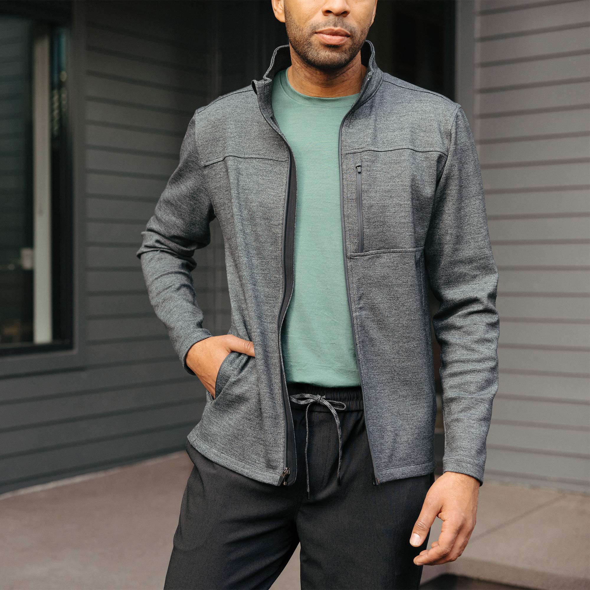 model-spec:Anthony is 191cm and wears size M