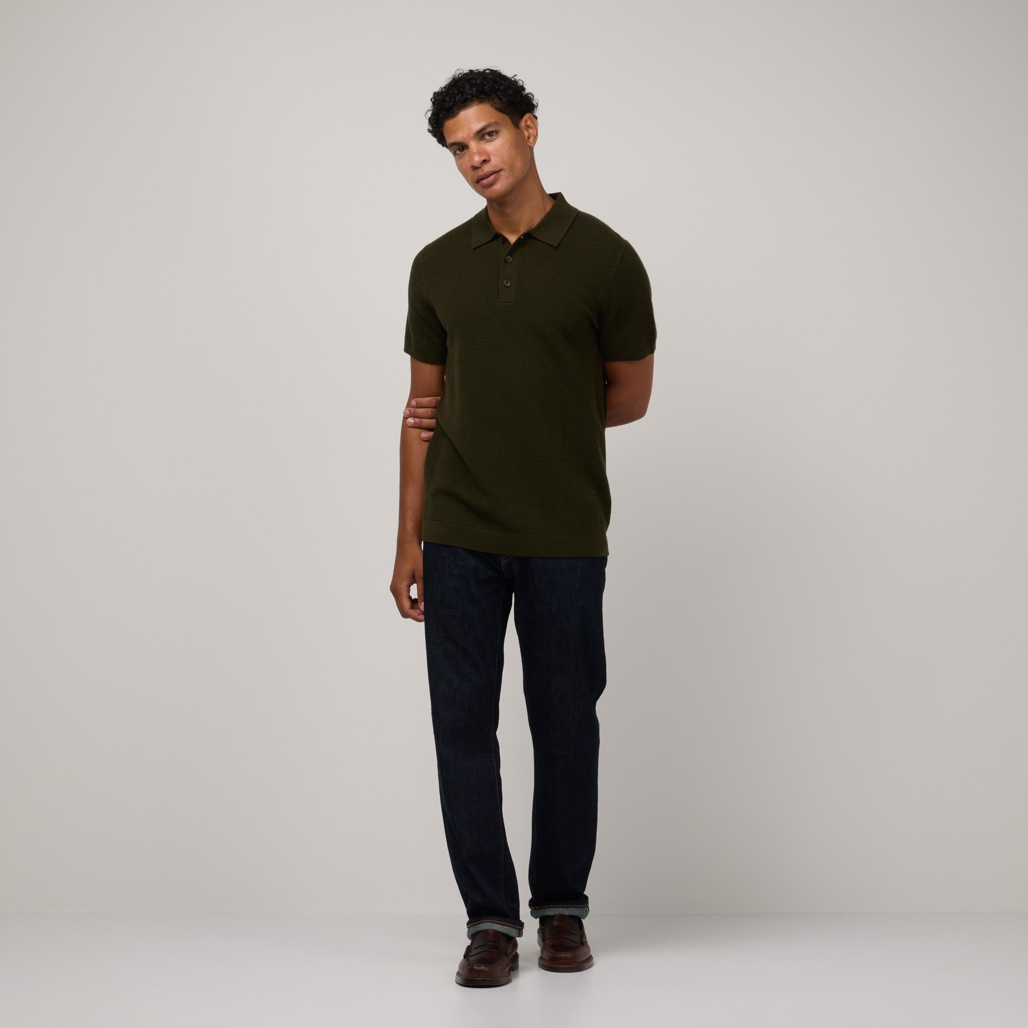 model-spec:Nico is 180cm, wearing a size M