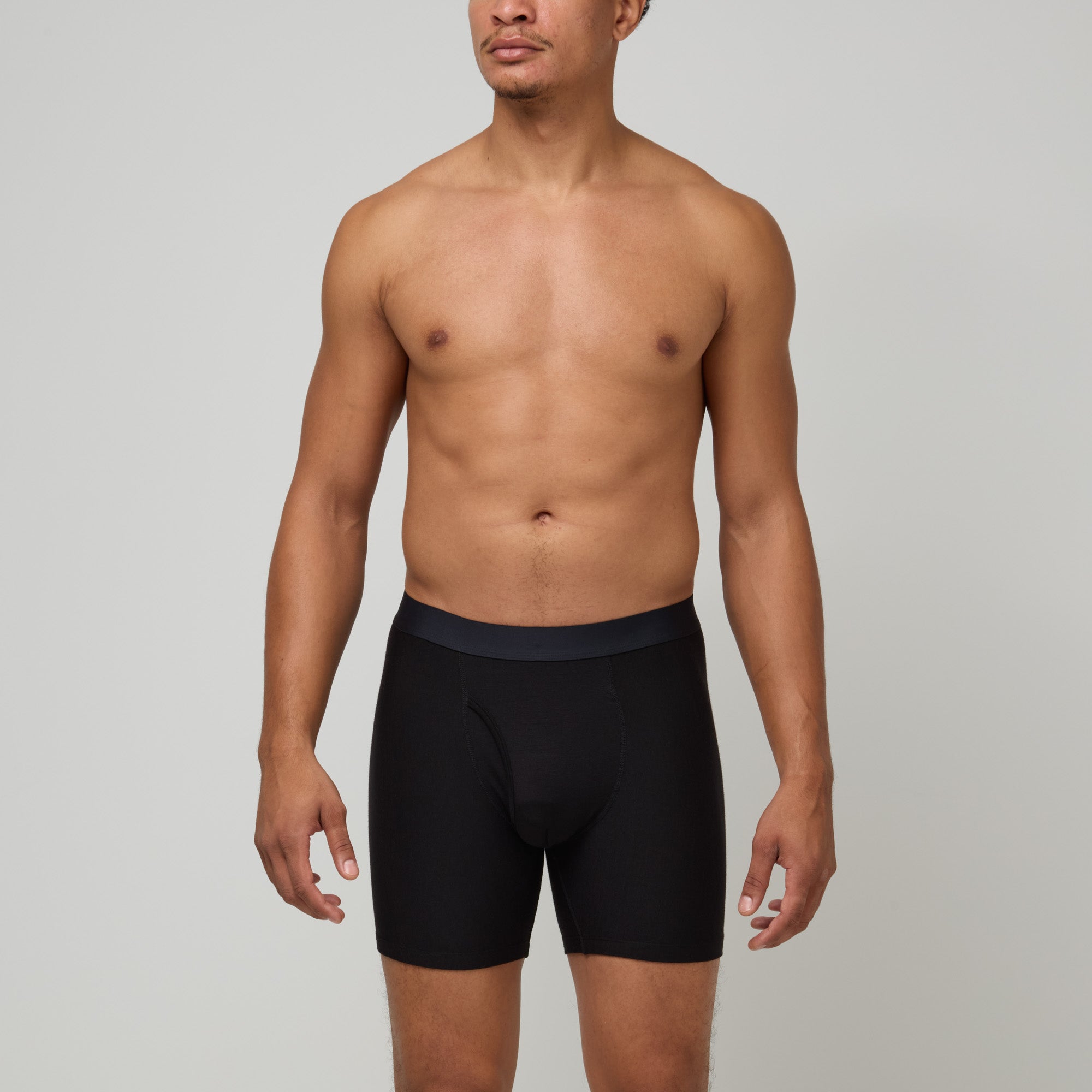 model-spec:Nico is 180cm, and wears size M