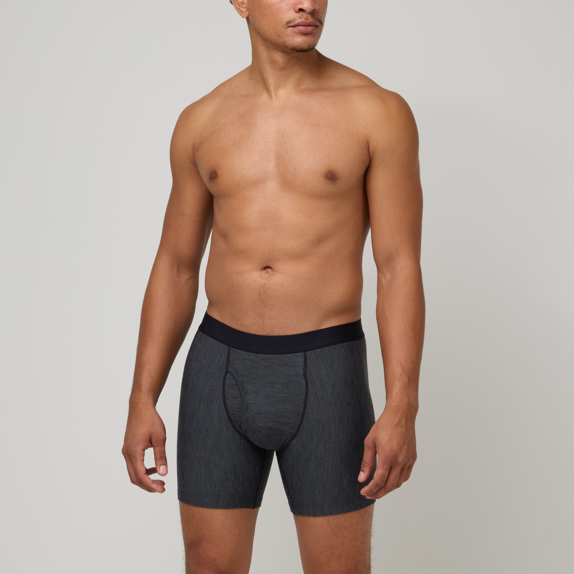 model-spec:Nico is 180cm, and wears size M