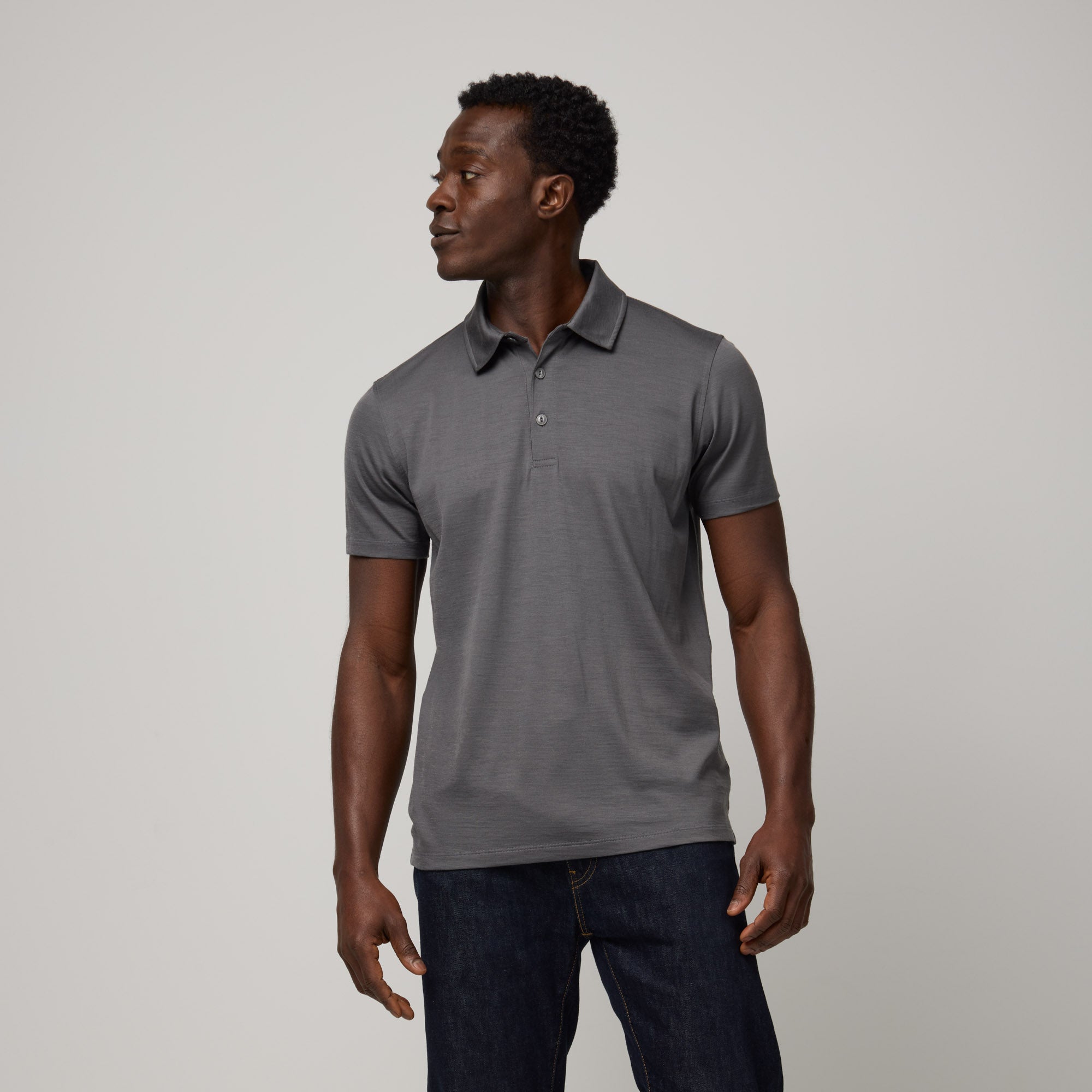 model-spec:Kojo is 183cm and wears size M