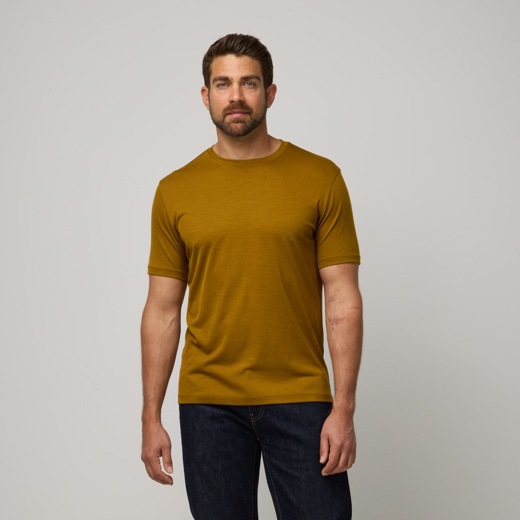 model-spec:Alex is 180cm, and wears size M