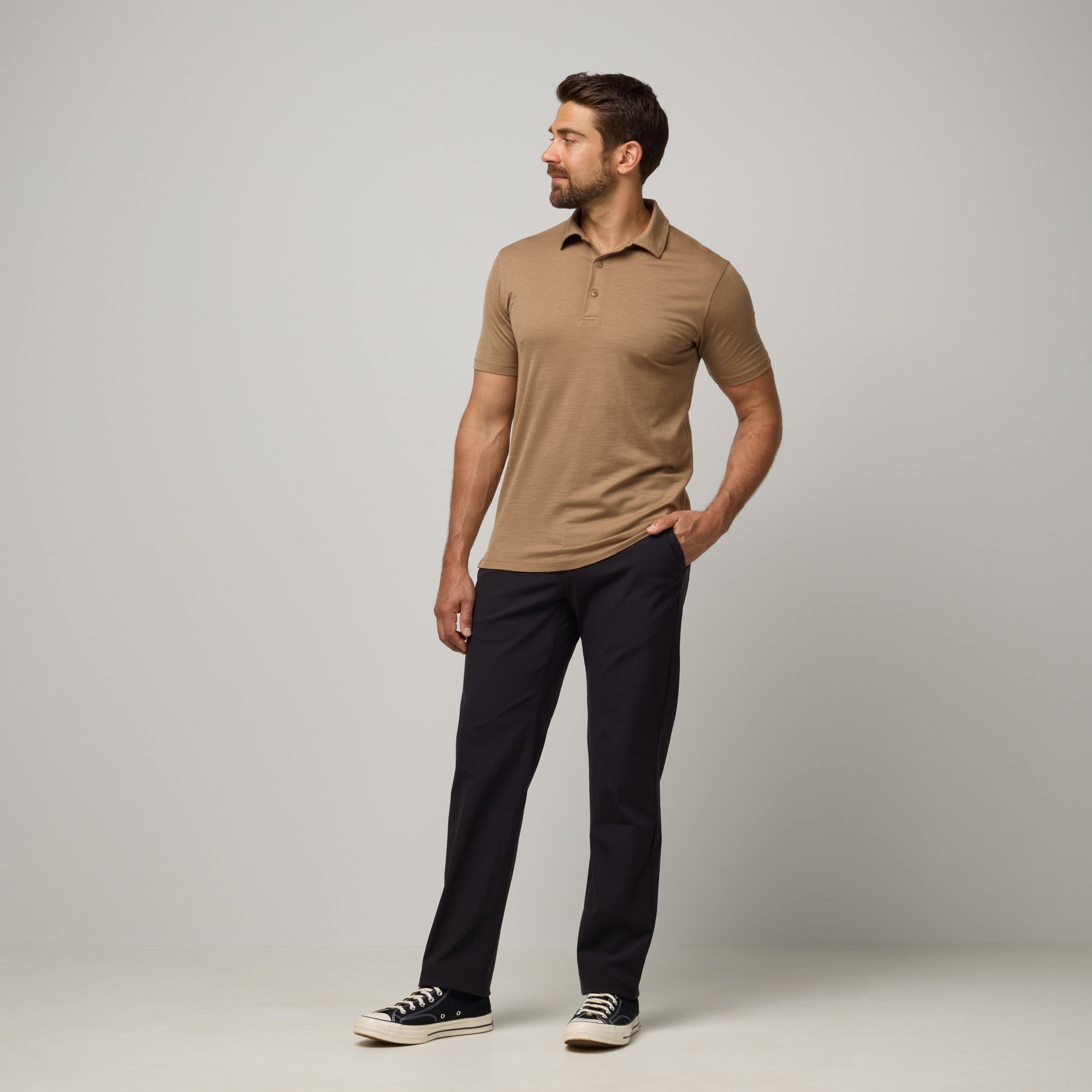 model-spec:Alex is 180cm, and wears size 32X32