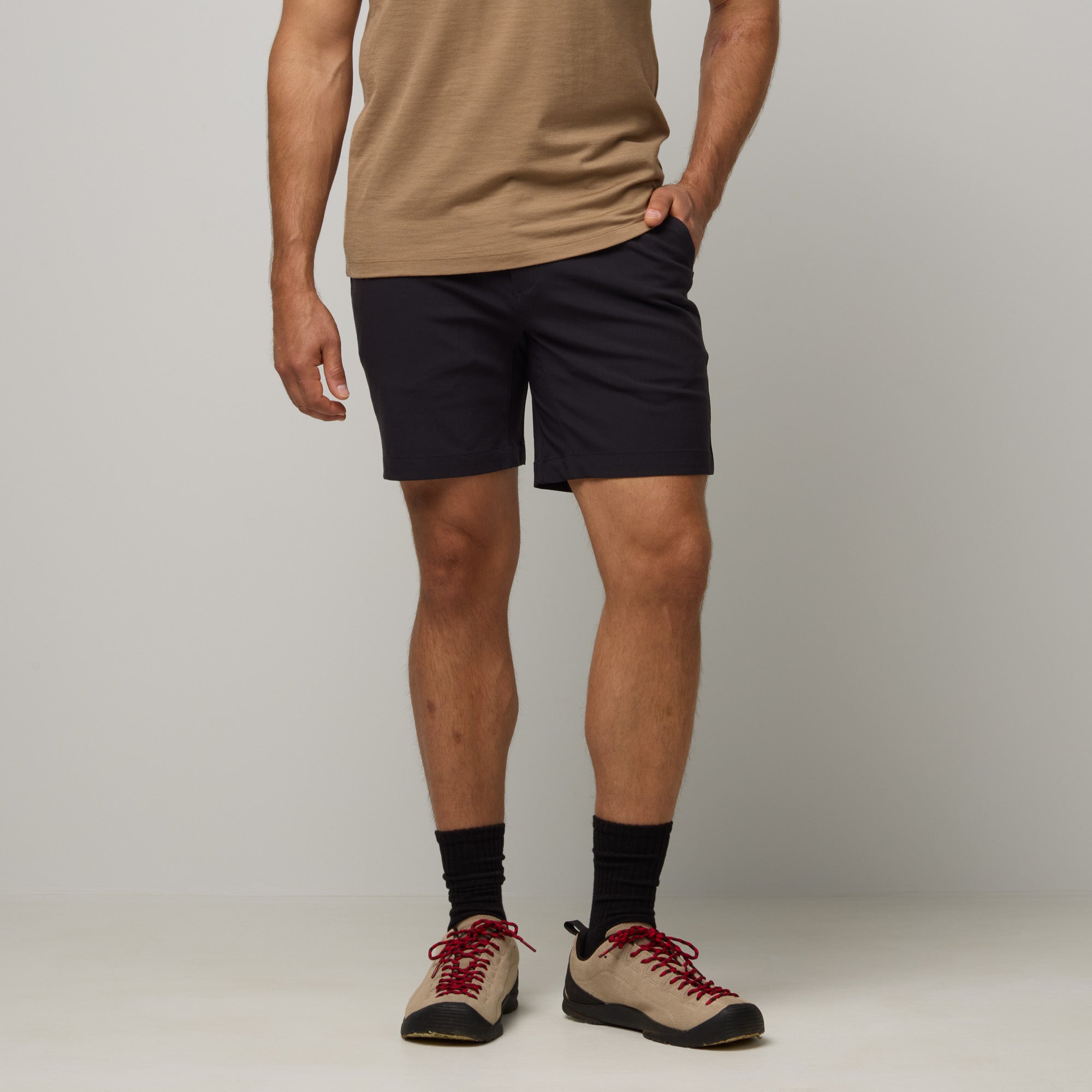 model-spec:Alex is 180cm, and wears size 32X7 inseam
