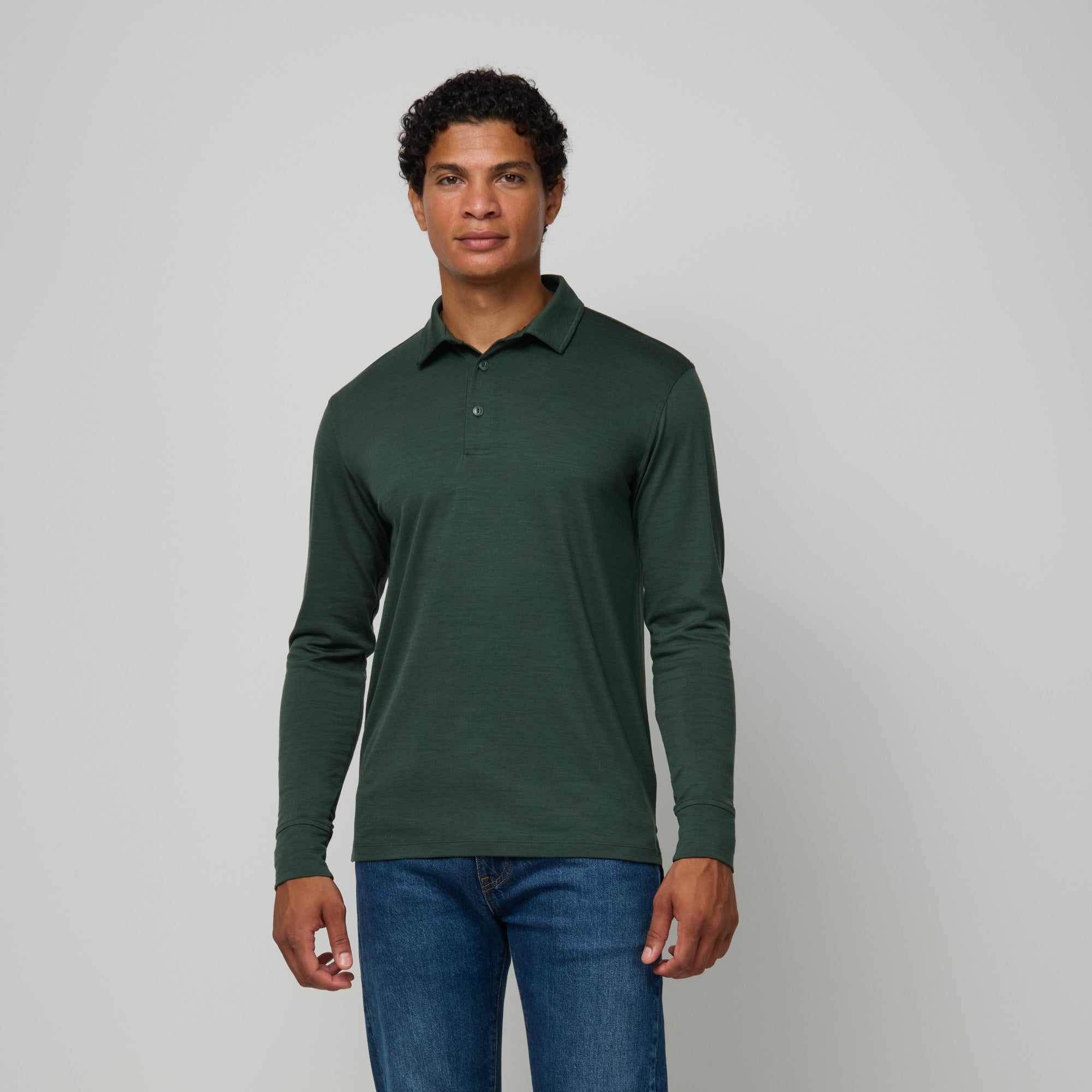 model-spec:Nico is 180cm, and wears size M