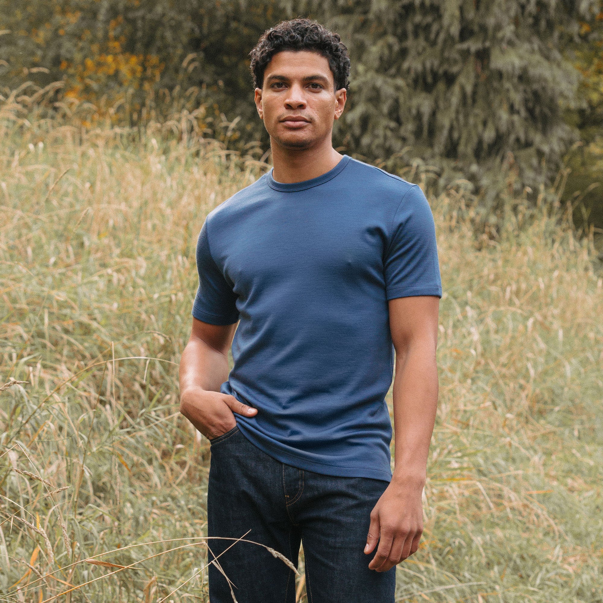 model-spec:Nico is 180cm, and wears size M
